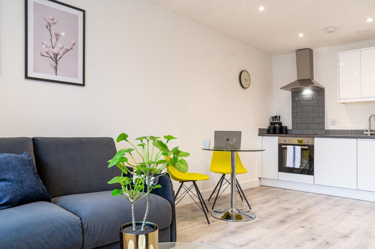 Copenhagen Court Apartments Basingstoke Luaran gambar
