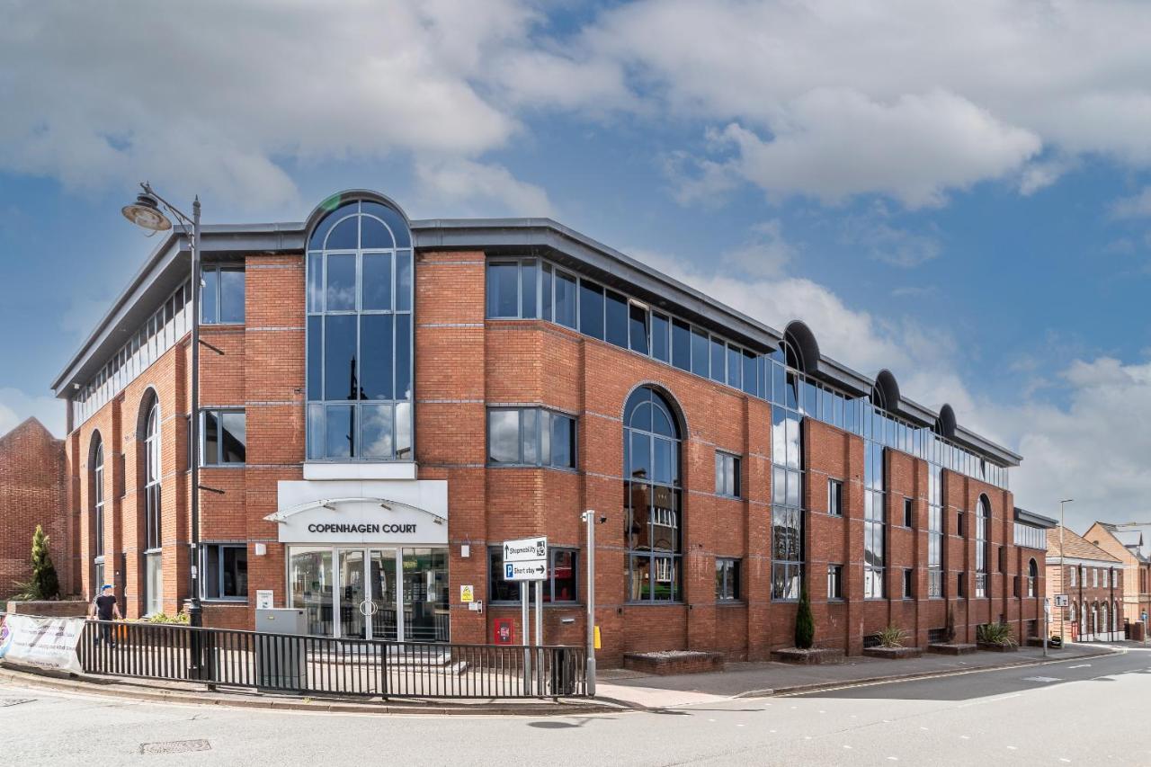 Copenhagen Court Apartments Basingstoke Luaran gambar