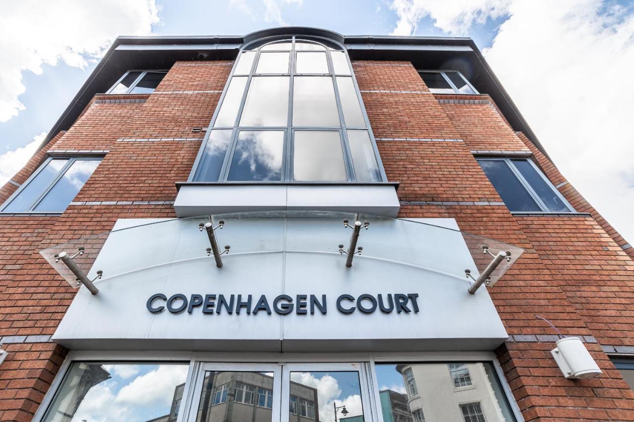 Copenhagen Court Apartments Basingstoke Luaran gambar