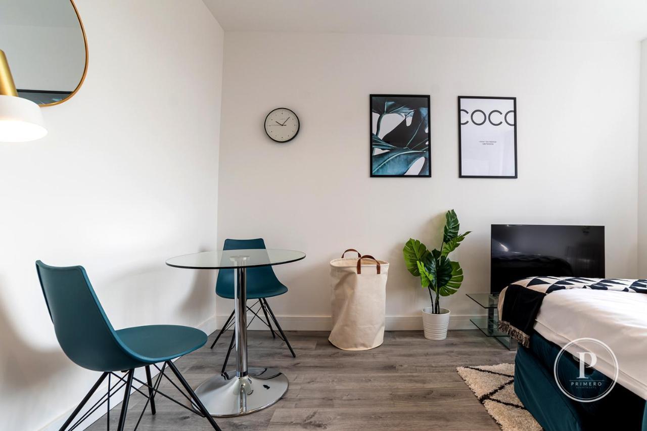 Copenhagen Court Apartments Basingstoke Luaran gambar